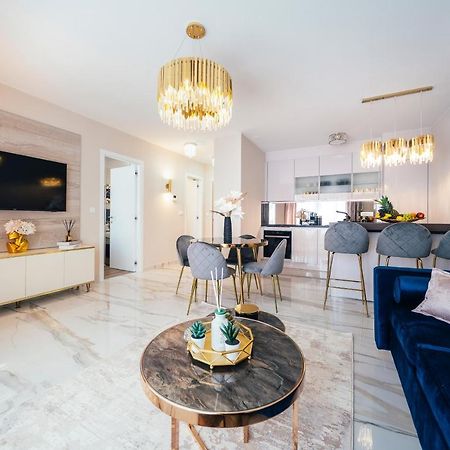 Apartment Rixos Zadar Private Parking Garage Bagian luar foto