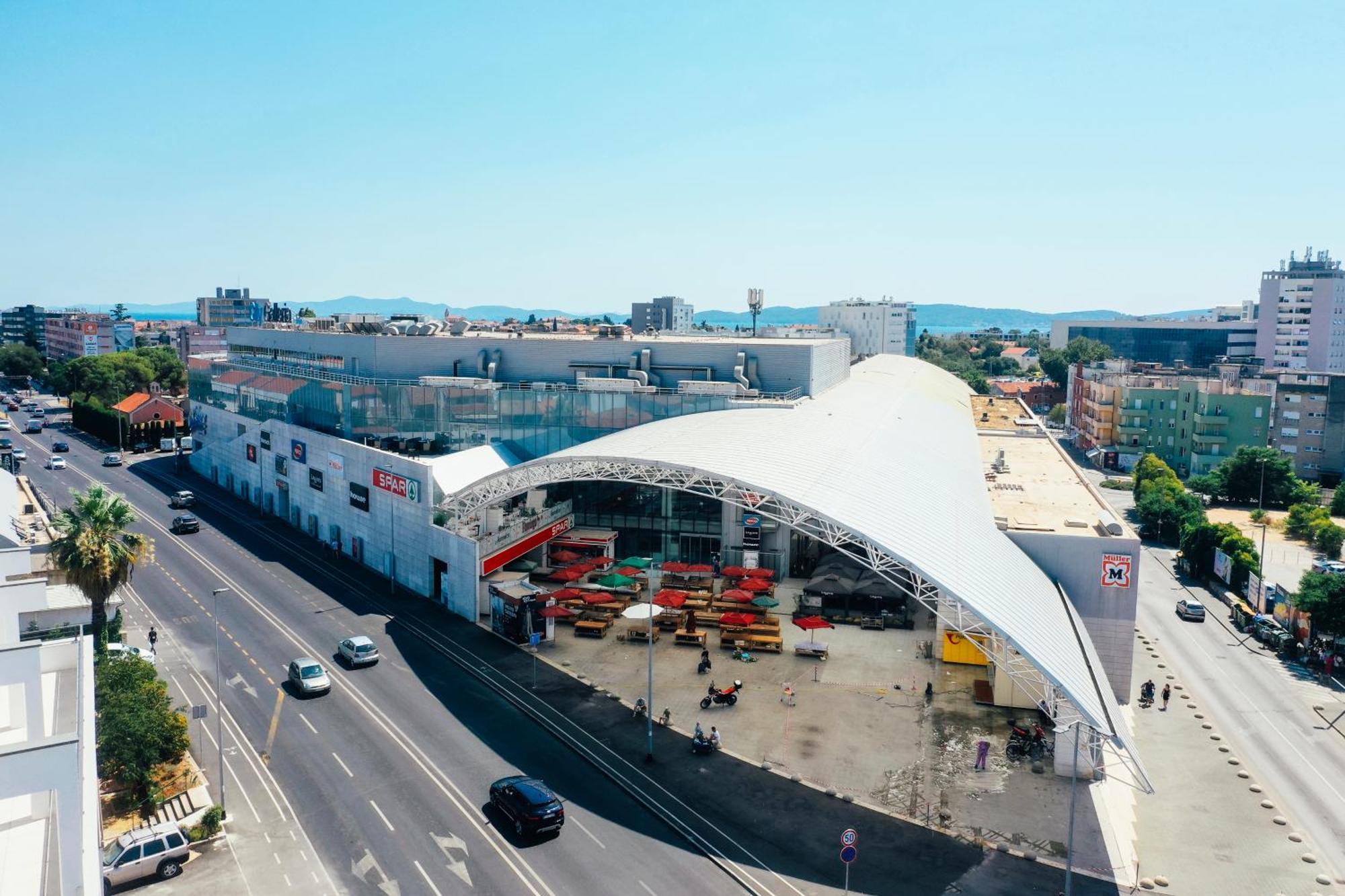 Apartment Rixos Zadar Private Parking Garage Bagian luar foto